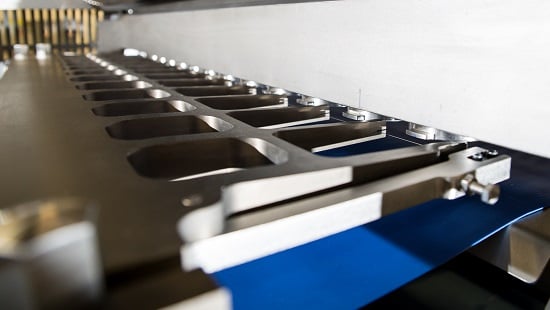 news-patent-protection-for-baker-perkins-new-servo-driven-wirecut-mechanism-2